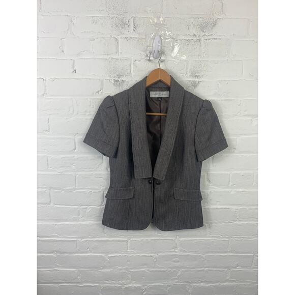 Tahari Arthur S. Levine Women’s Pinstripe Short Sleeve Blazer Gray Size 2p - Picture 1 of 5